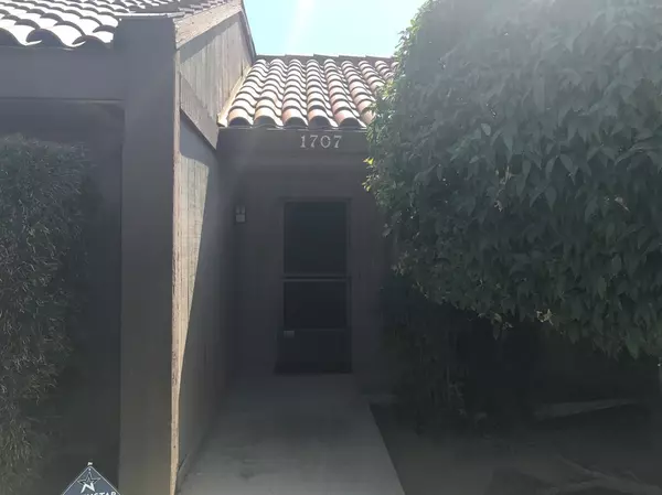 1707 W Santa Ana, Fresno, CA 93705