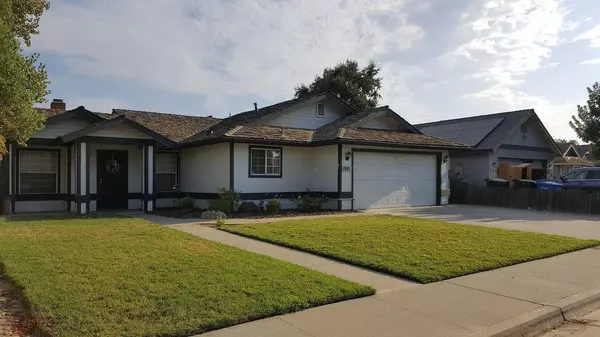 1001 Fairview Place, Hanford, CA 93230