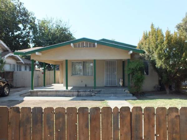 2144 E Hammond Avenue, Fresno, CA 93703