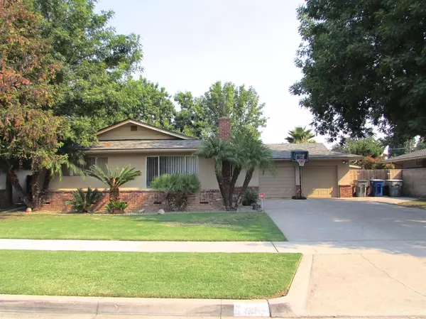 520 W Acacia Avenue, Fresno, CA 93705