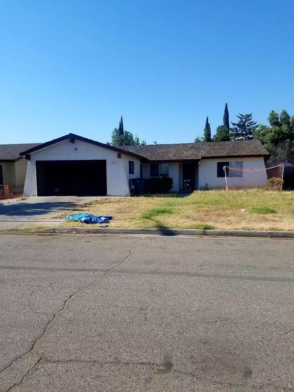 5301 W Richert Avenue, Fresno, CA 93722