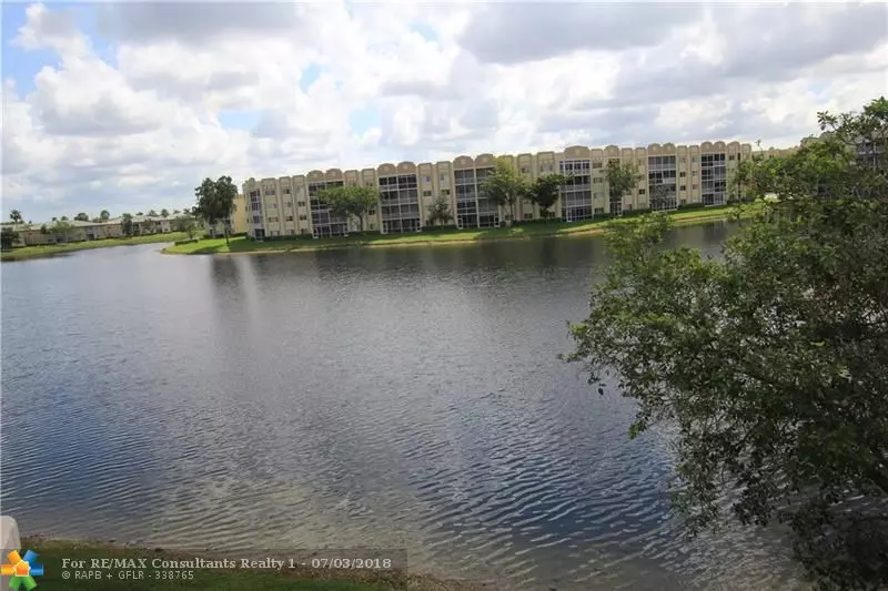 Tamarac, FL 33321,7560 Granville Dr  #307