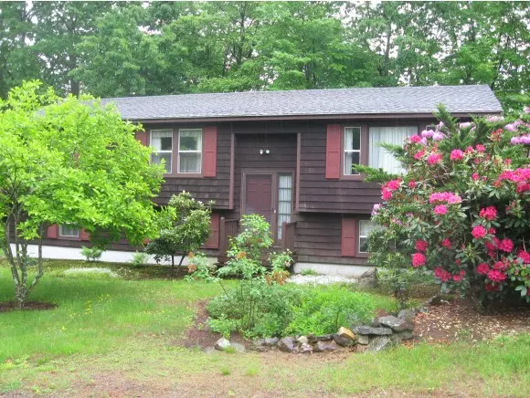 Brentwood, NH 03833,415 Route 125 Highway