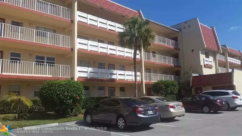 1020 Country Club Dr  #205-P, Margate, FL 33063