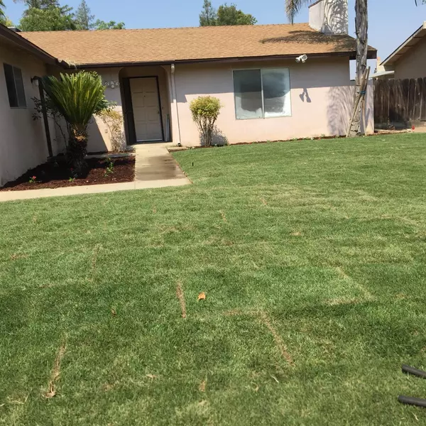 2852 Fowler Avenue, Clovis, CA 93611