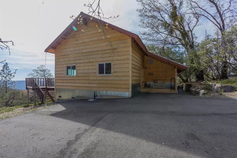 40094 Big Shuteye Lane, Shaver Lake, CA 93664