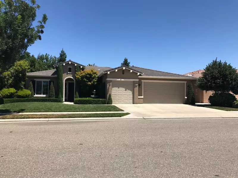 3143 Everglade, Clovis, CA 93619