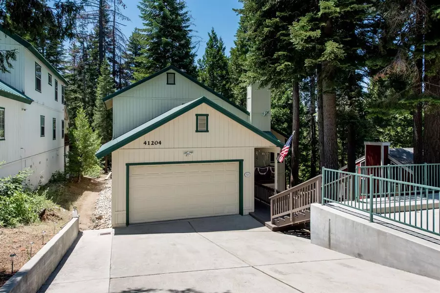 41204 Heartwood Lane Lane, Shaver Lake, CA 93664