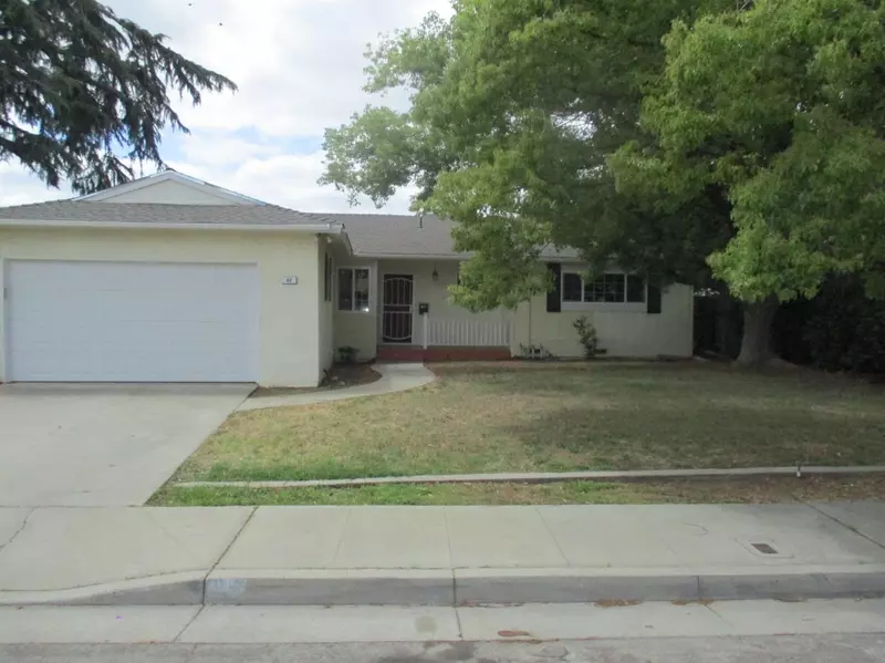 92 W National Avenue, Clovis, CA 93612