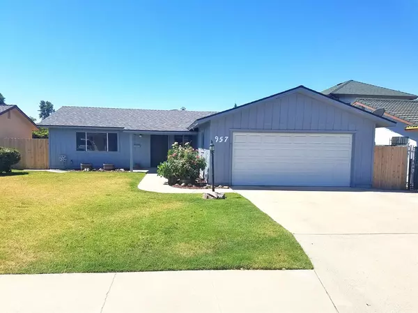 957 Moffat Drive, Hanford, CA 93230