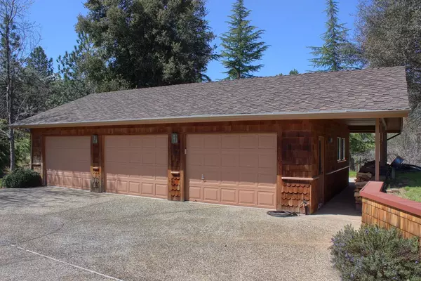 Oakhurst, CA 93644,49615 Meadowwood Road