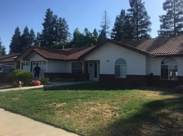 249 Fairbanks Avenue, Sanger, CA 93657