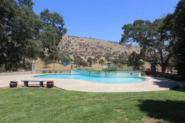 Prather, CA 93651,15310 Morgan Canyon Road