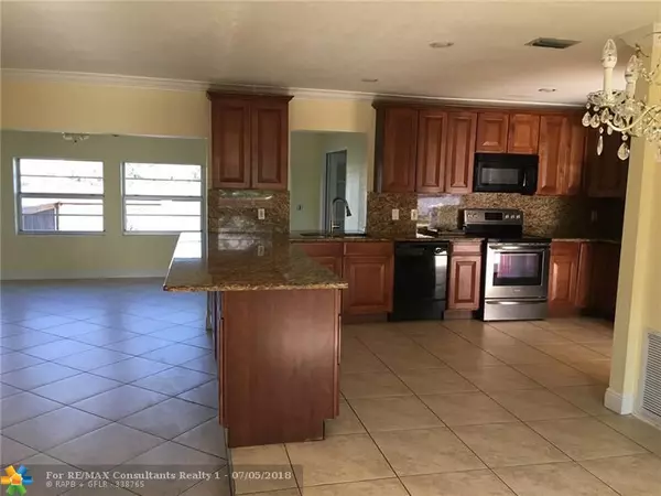 Oakland Park, FL 33309,1900 NW 41st St