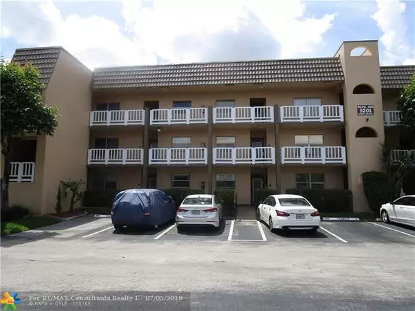 Sunrise, FL 33322,9201 Sunrise Lakes Blvd  #101