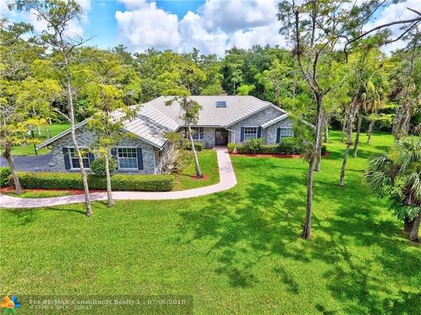 8165 NW 47th Dr, Coral Springs, FL 33067