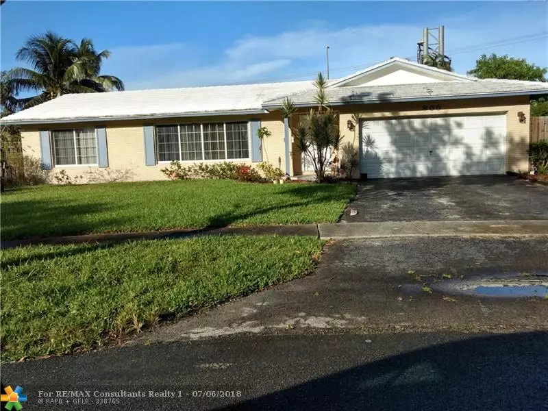 900 SW 52nd Ave, Plantation, FL 33317