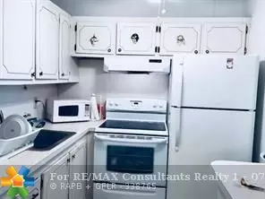 Deerfield Beach, FL 33442,76 Newport #76