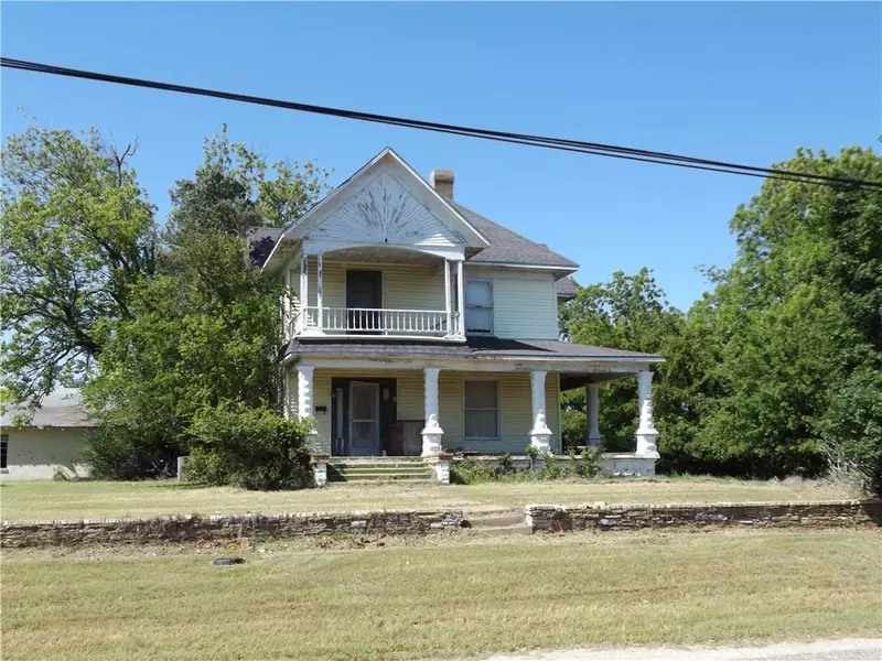 304 E Wynnewood, Sulphur, OK 73086