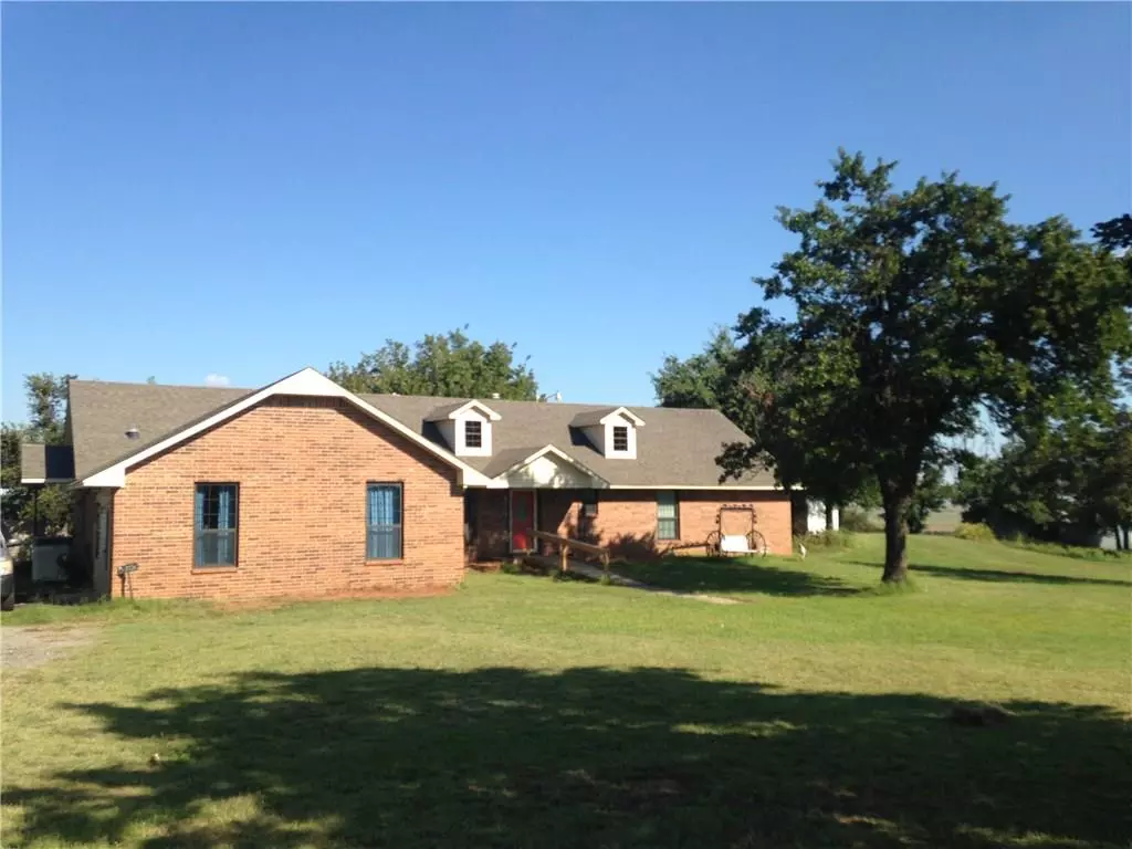 Minco, OK 73059,833 County Street 2780