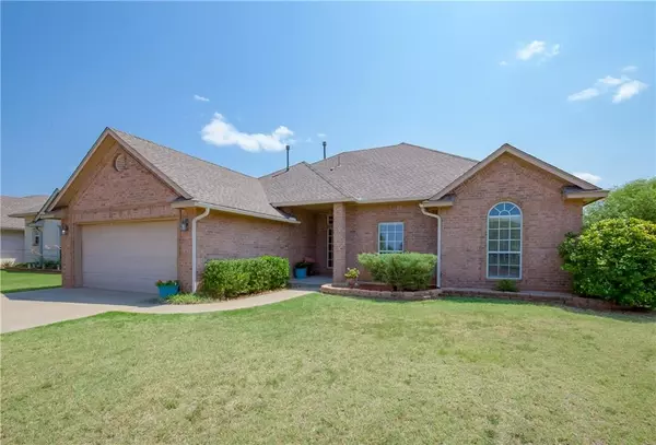 1740 Oxford, Edmond, OK 73013