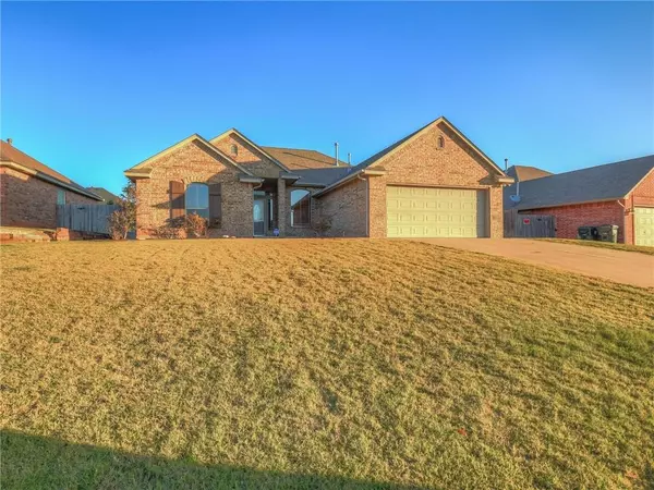 Midwest City, OK 73130,10811 BLUE SKY Drive