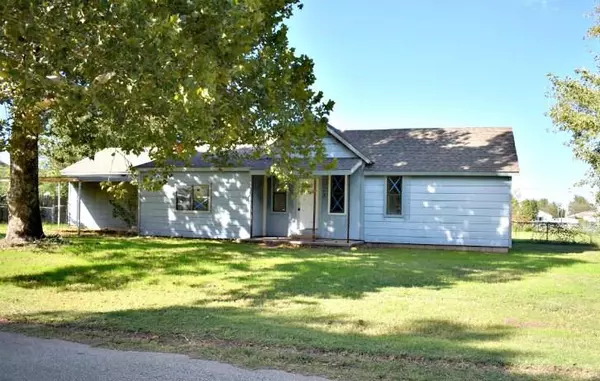 804 SW Caddo Street, Minco, OK 73059