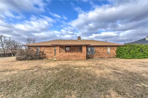 6925 Piedmont Road, Piedmont, OK 73078