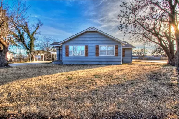 309 Belle Street, Minco, OK 73059