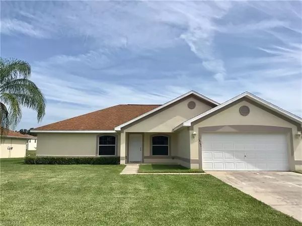 18291 Beauty Berry CT, Lehigh Acres, FL 33972