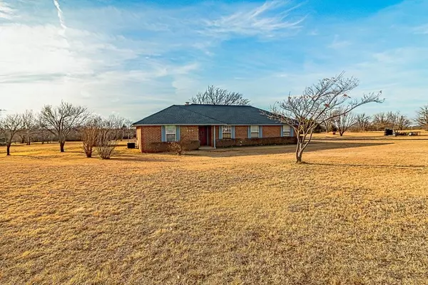 6513 Every Ave NW, Piedmont, OK 73078