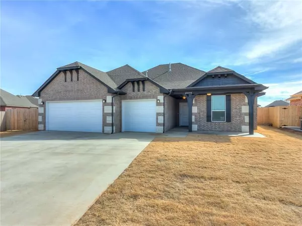 20590 Legacy Crossing, Harrah, OK 73045