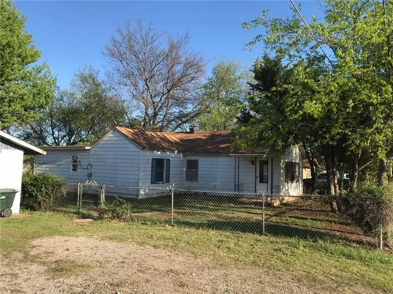 2221 W 14th, Sulphur, OK 73086