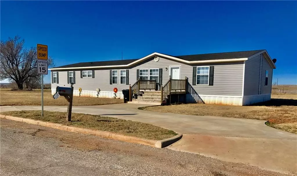 Arapaho, OK 73620,608 Lacy