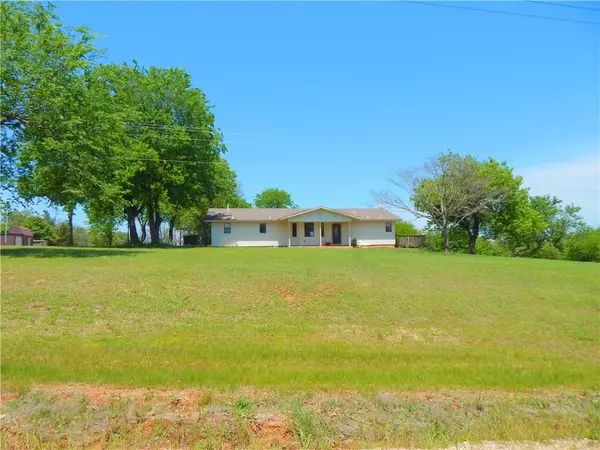 39636 Prospect Road, Macomb, OK 74852