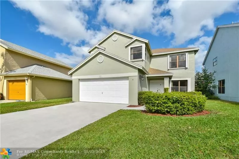 5801 Northpointe Ln, Boynton Beach, FL 33437