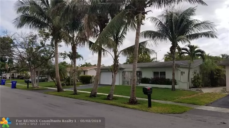 1061 NW 89th Ter, Pembroke Pines, FL 33024