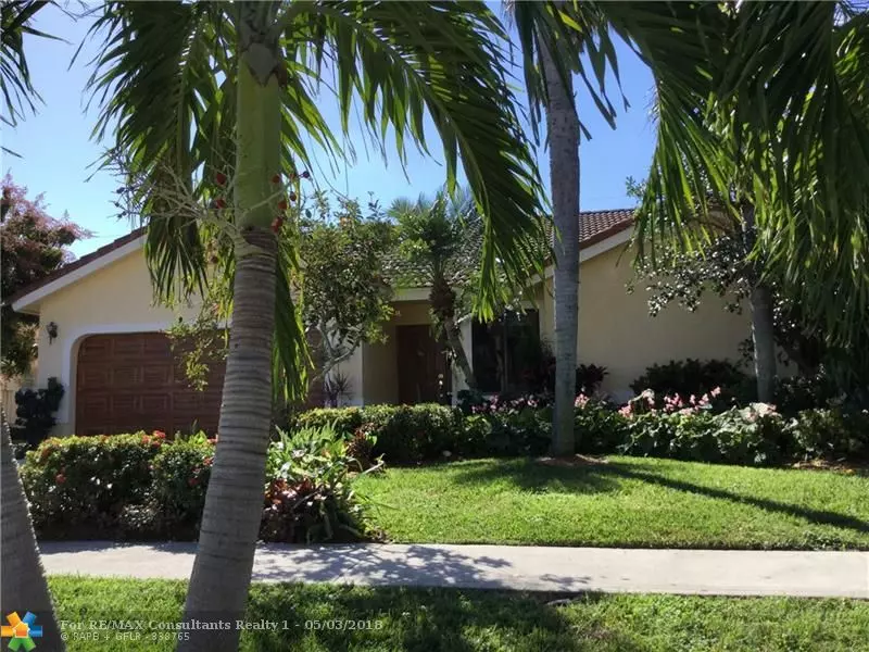 360 Apache Ln, Boca Raton, FL 33487