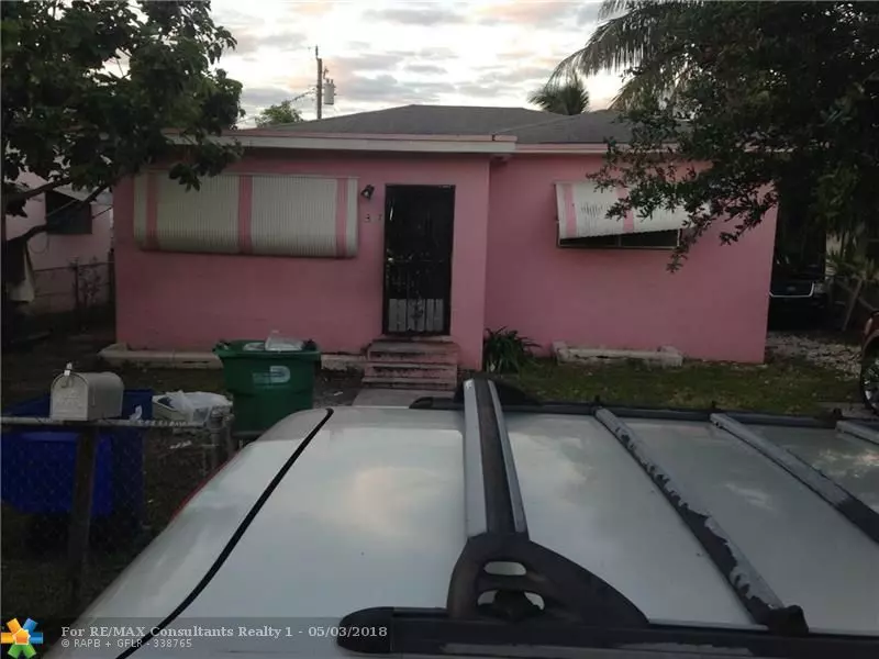 827 NW 116th St, Miami, FL 33168