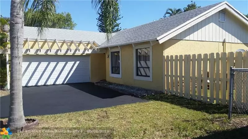 504 SW 75th Ave, North Lauderdale, FL 33068