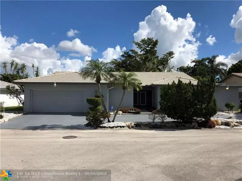 4406 Queen Palm Ln, Tamarac, FL 33319