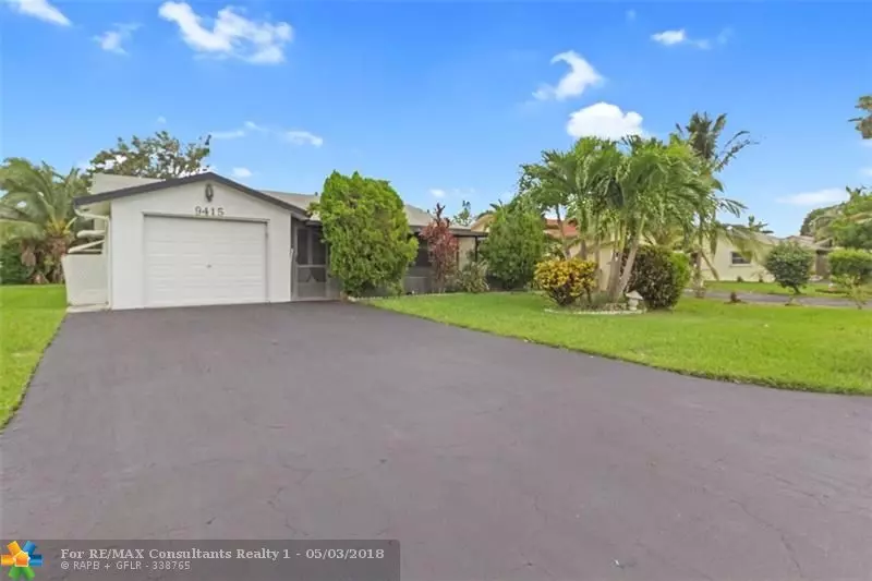 9415 NW 72nd St, Tamarac, FL 33321