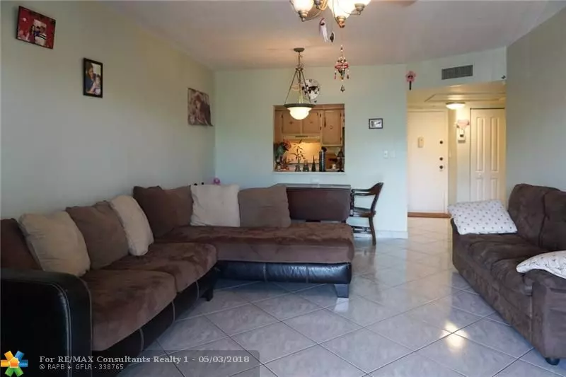 255 S Cypress Rd  #338, Pompano Beach, FL 33060