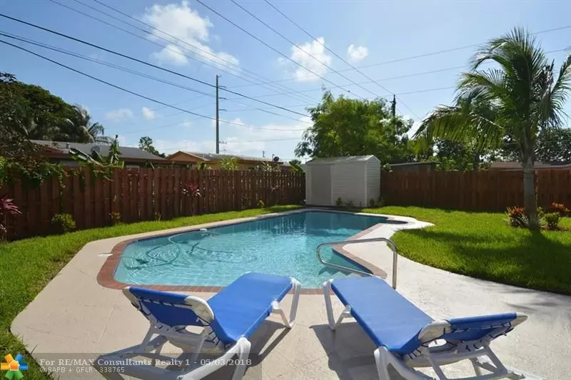 371 NE 41st St, Oakland Park, FL 33334