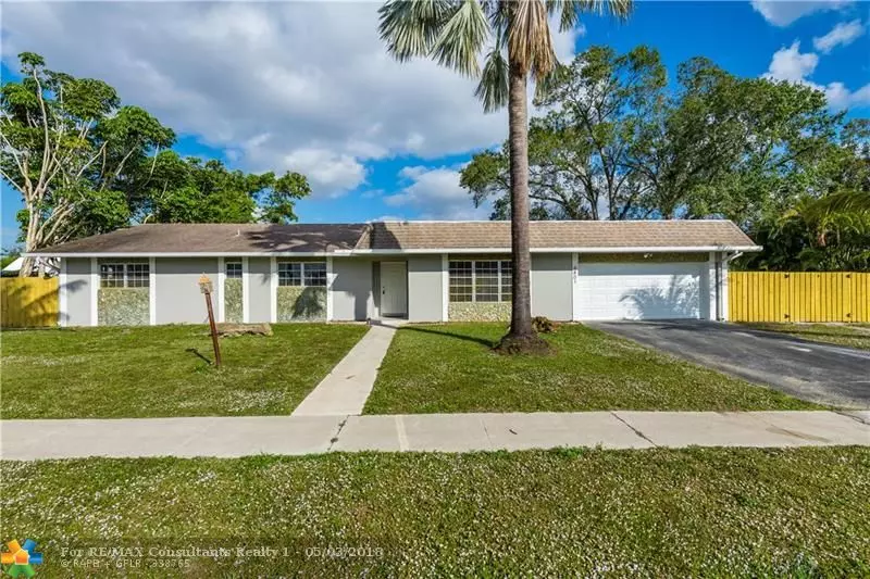 6801 SW 44th St, Davie, FL 33314