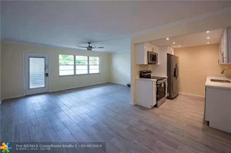 2103 Lucaya Bnd  #F1, Coconut Creek, FL 33066