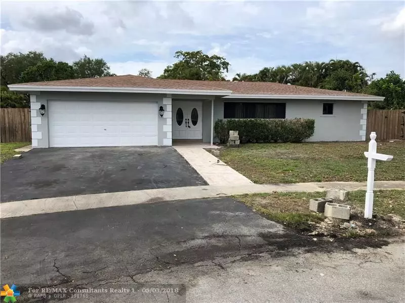 7501 NW 84th St, Tamarac, FL 33321