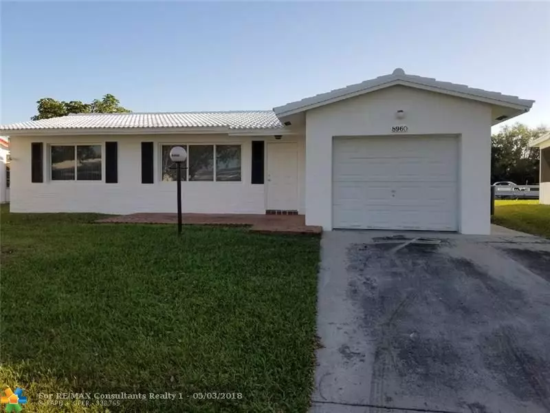 8960 NW 10th St, Plantation, FL 33322