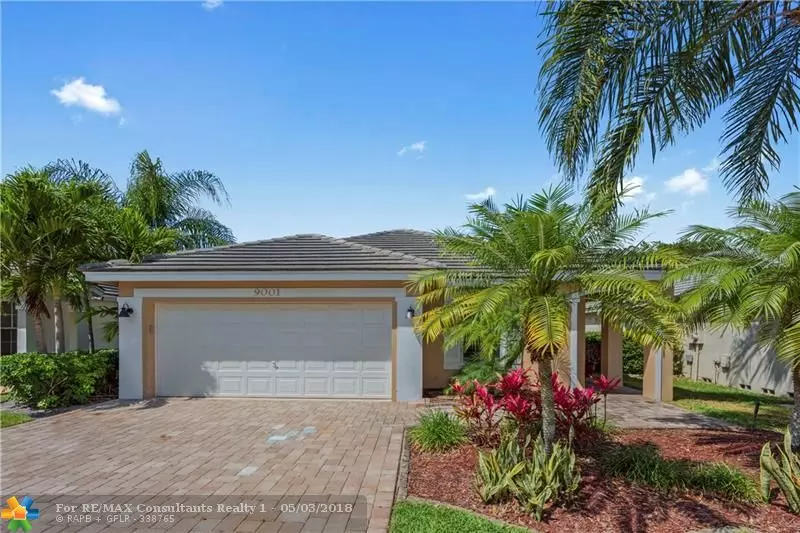 9001 Lake Park Cir, Davie, FL 33328