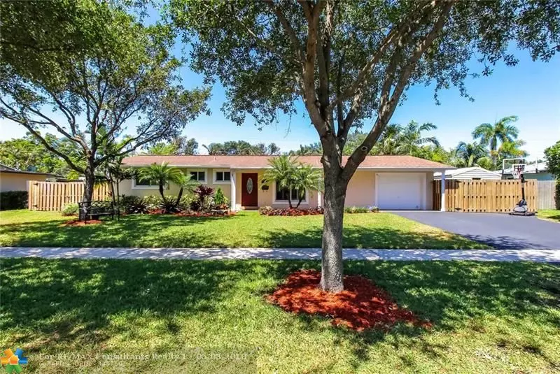 241 SW 52nd Ter, Plantation, FL 33317